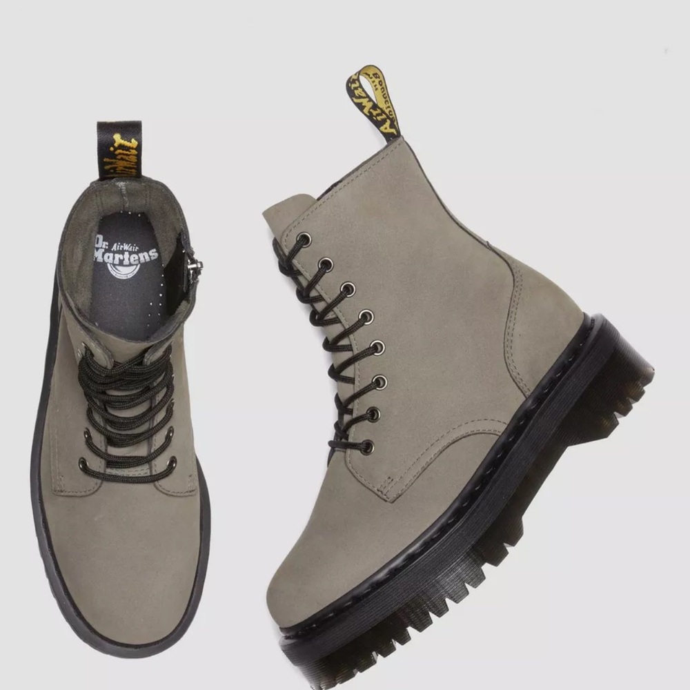 Dr. Martens Jadon Nickel Grey Platform